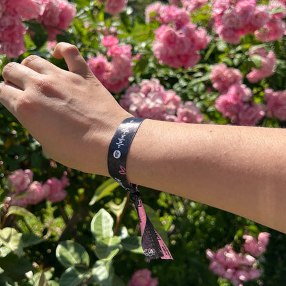 Pulseras hechas por fans de BP para la gira mundial 2025
